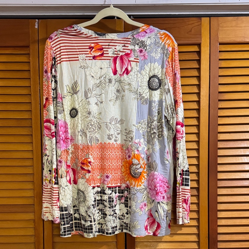 Johnny Was Multicolor Floral Long Sleeve Top - Picture 3 of 6